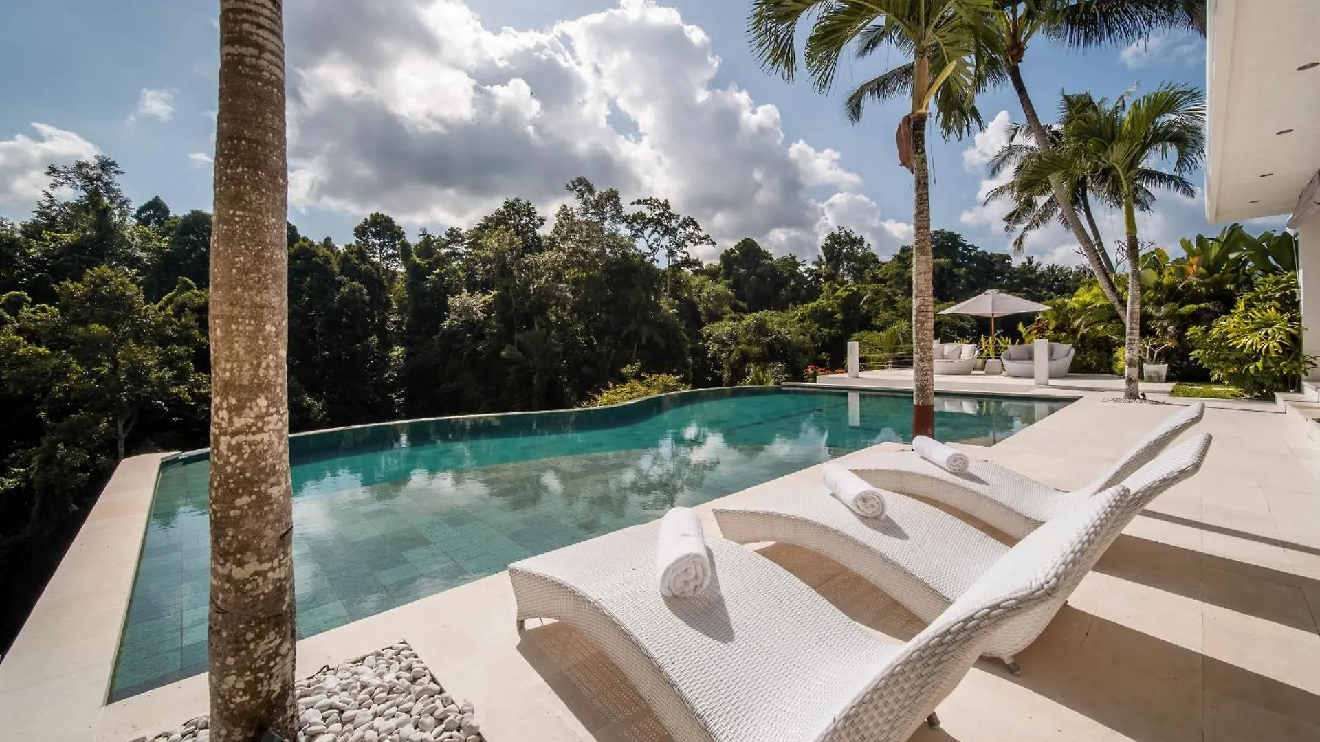 Jacques 5 Villas Complex Ubud Indonesia